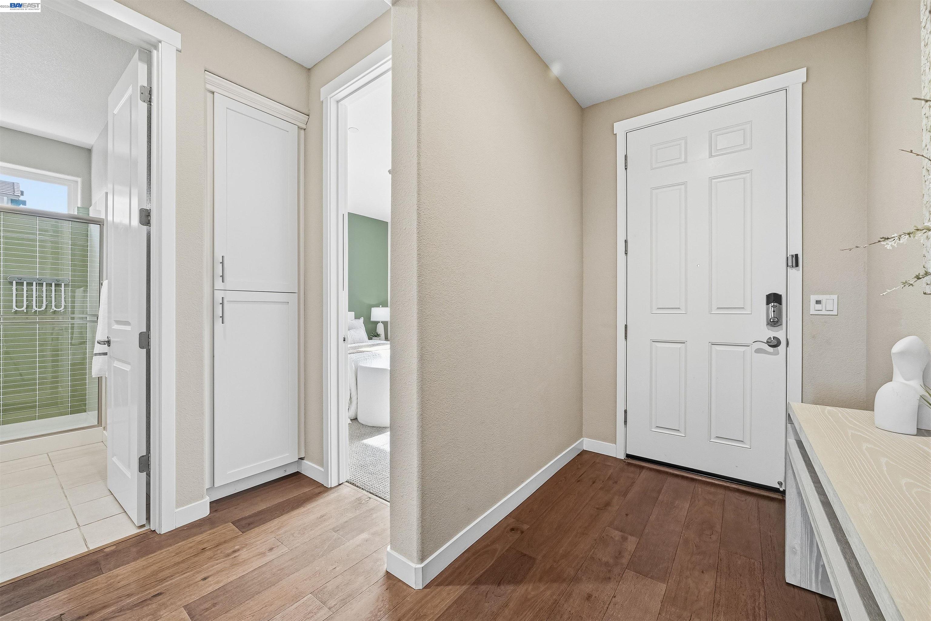 Detail Gallery Image 2 of 46 For 515 Tananger Heights Ln, Pleasant Hill,  CA 94523 - 4 Beds | 3 Baths