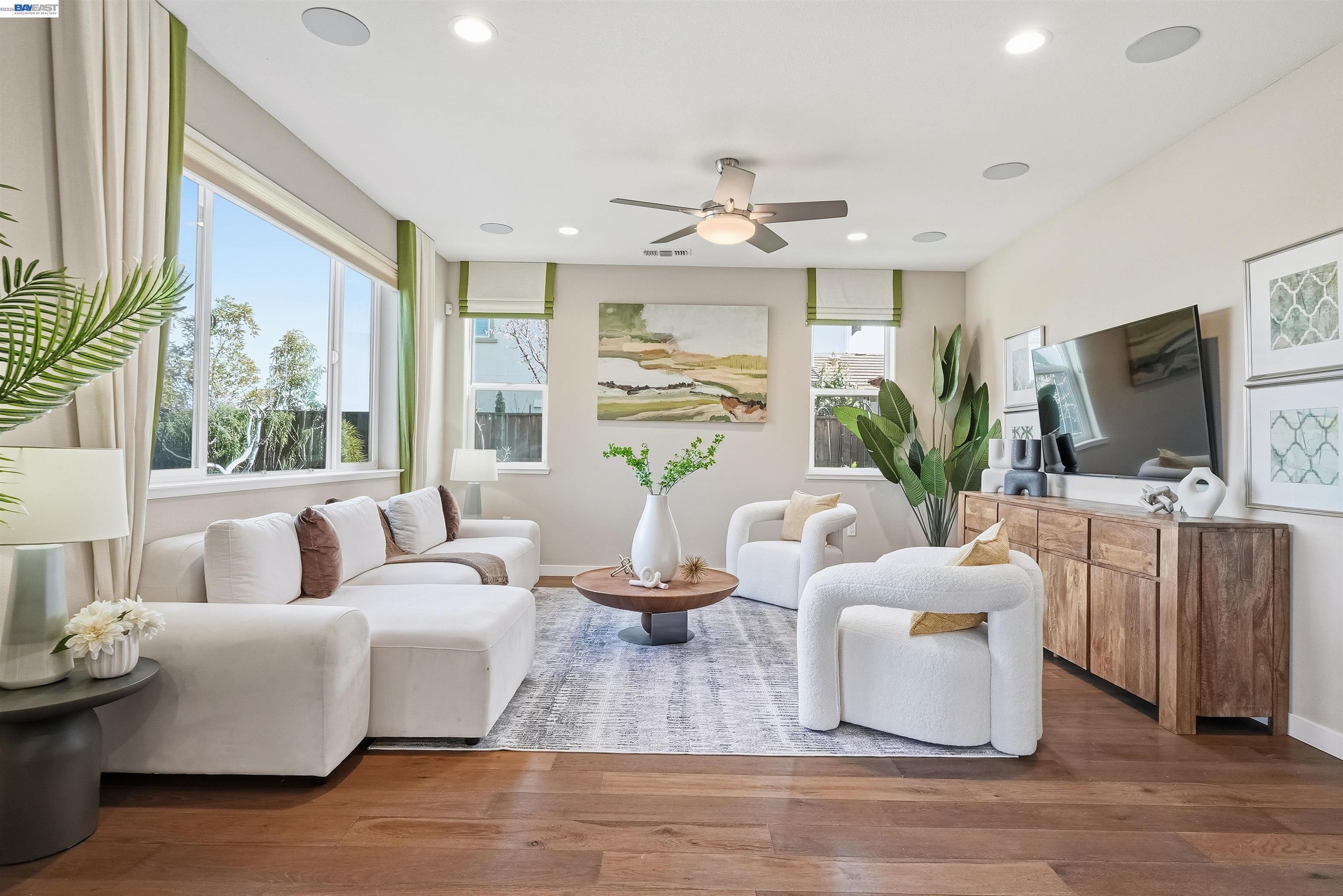 Detail Gallery Image 8 of 46 For 515 Tananger Heights Ln, Pleasant Hill,  CA 94523 - 4 Beds | 3 Baths