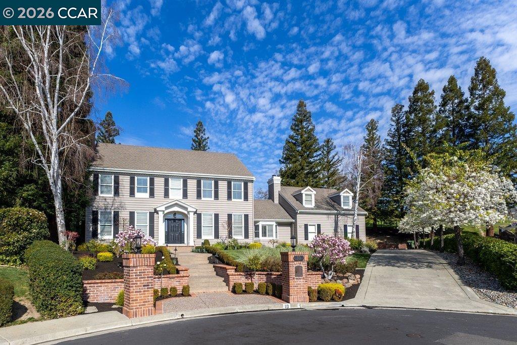 Detail Gallery Image 2 of 49 For 10 Crownridge Dr, Danville,  CA 94506 - 4 Beds | 3/1 Baths