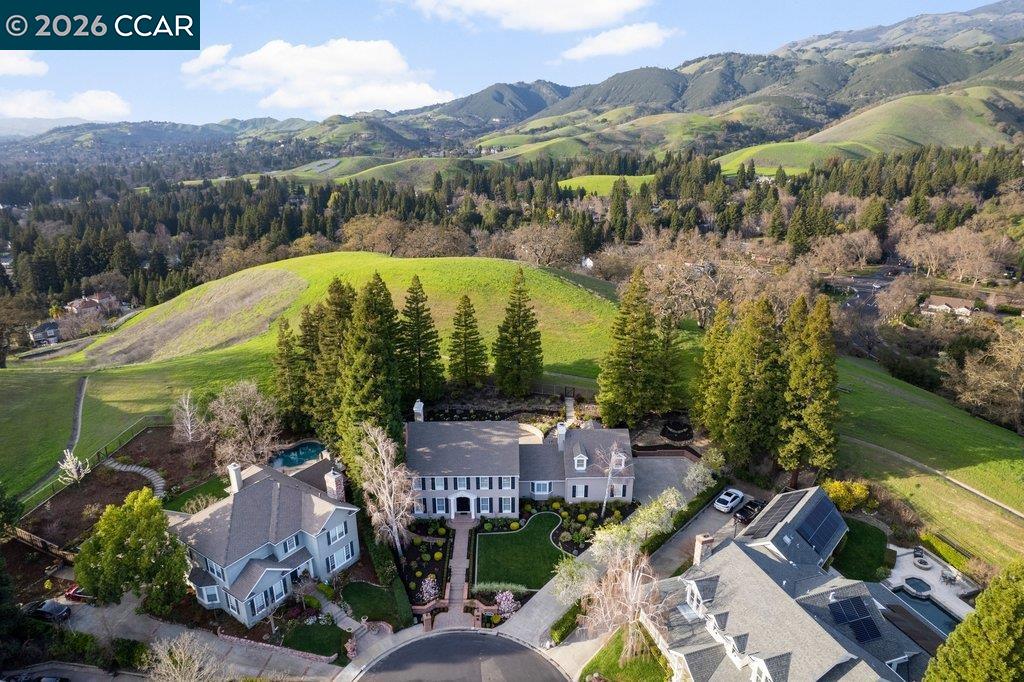 Detail Gallery Image 4 of 51 For 10 Crownridge Dr, Danville,  CA 94506 - 4 Beds | 3/1 Baths