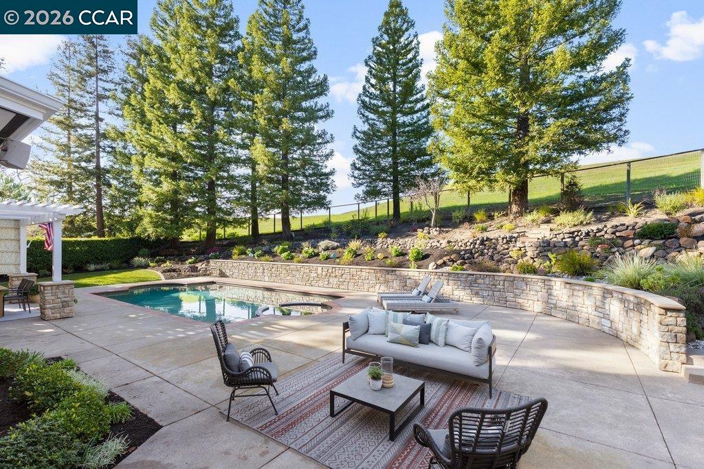 Detail Gallery Image 43 of 49 For 10 Crownridge Dr, Danville,  CA 94506 - 4 Beds | 3/1 Baths