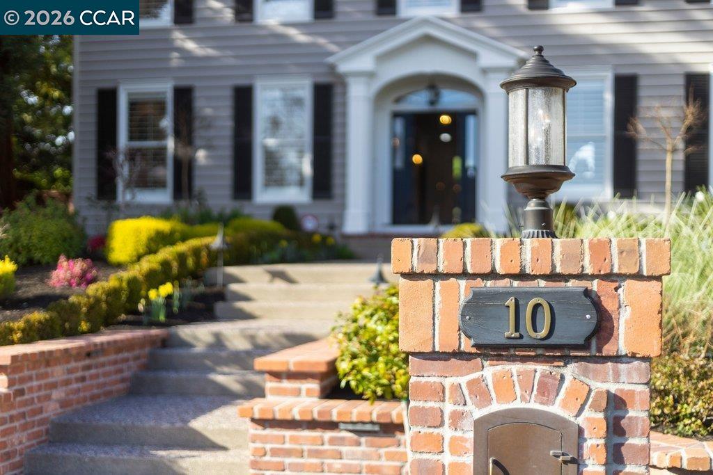 Detail Gallery Image 48 of 49 For 10 Crownridge Dr, Danville,  CA 94506 - 4 Beds | 3/1 Baths