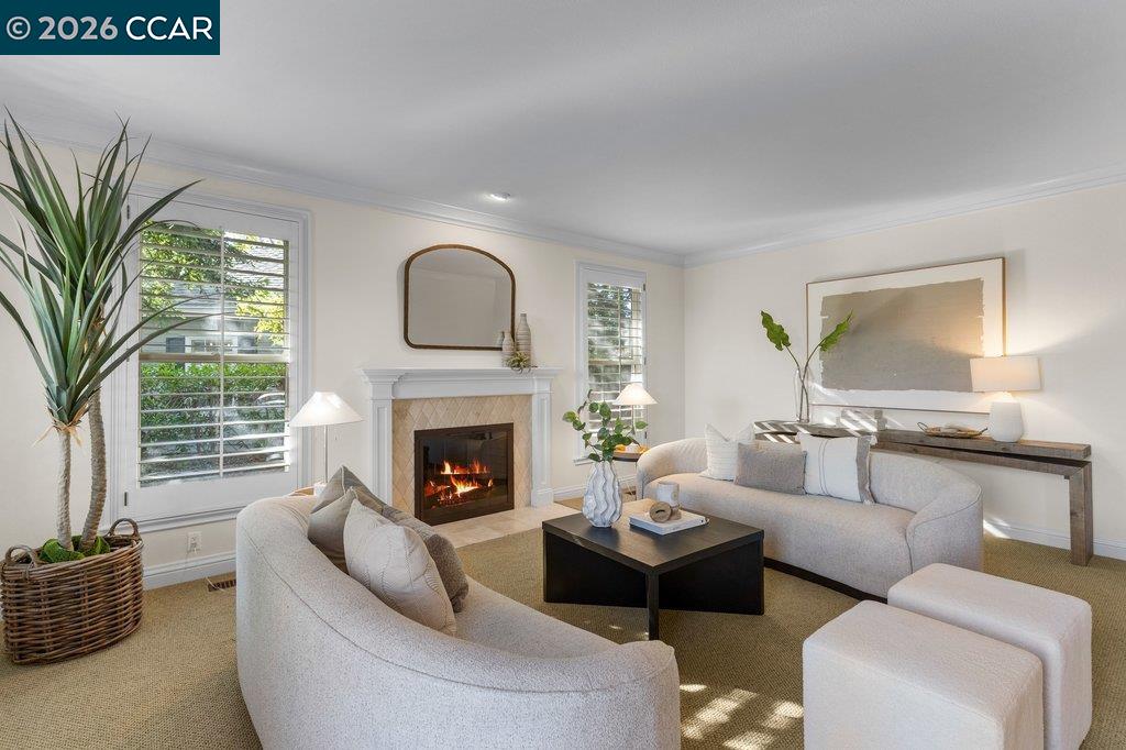 Detail Gallery Image 10 of 49 For 10 Crownridge Dr, Danville,  CA 94506 - 4 Beds | 3/1 Baths