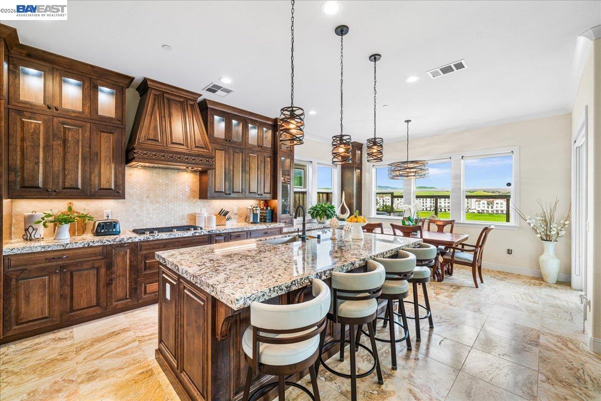 Detail Gallery Image 11 of 41 For 205 Zinnia Ct, San Ramon,  CA 94582 - 4 Beds | 3/1 Baths