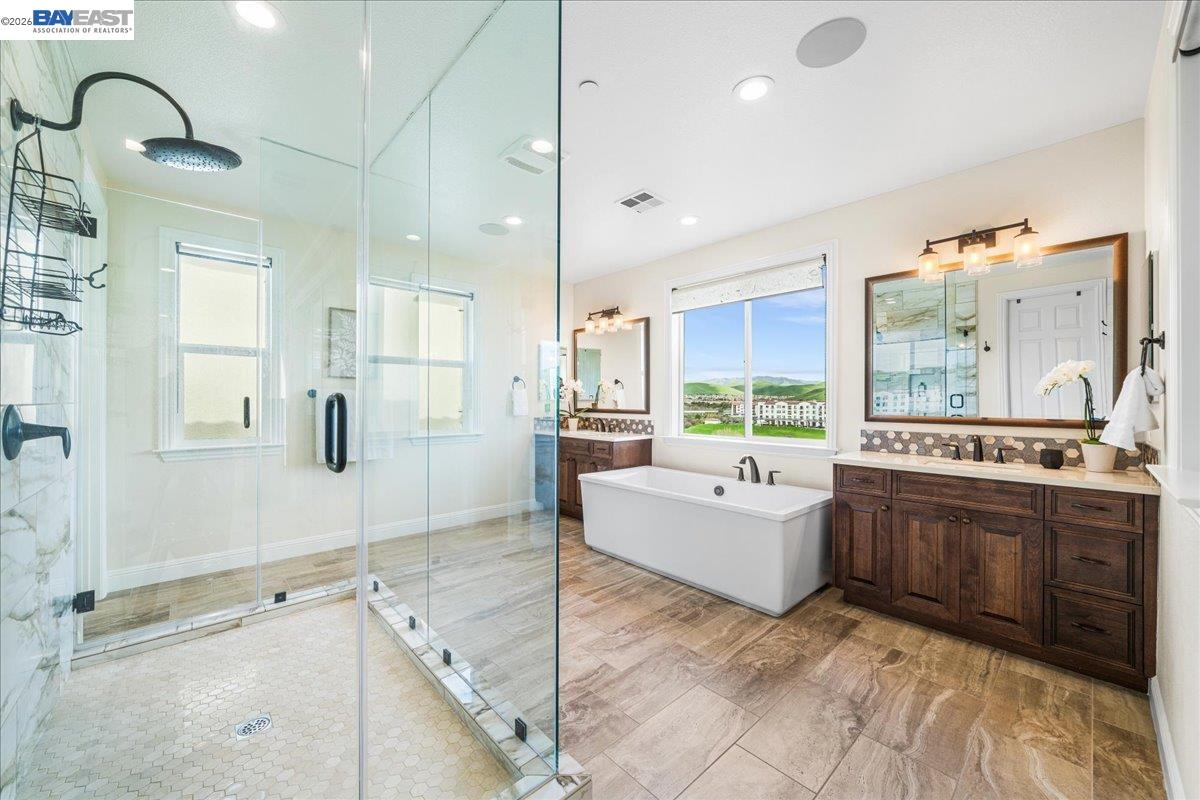 Detail Gallery Image 23 of 41 For 205 Zinnia Ct, San Ramon,  CA 94582 - 4 Beds | 3/1 Baths