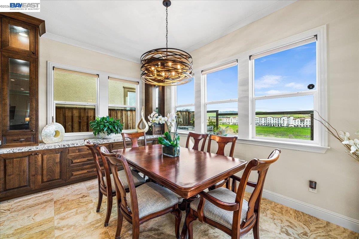 Detail Gallery Image 5 of 41 For 205 Zinnia Ct, San Ramon,  CA 94582 - 4 Beds | 3/1 Baths