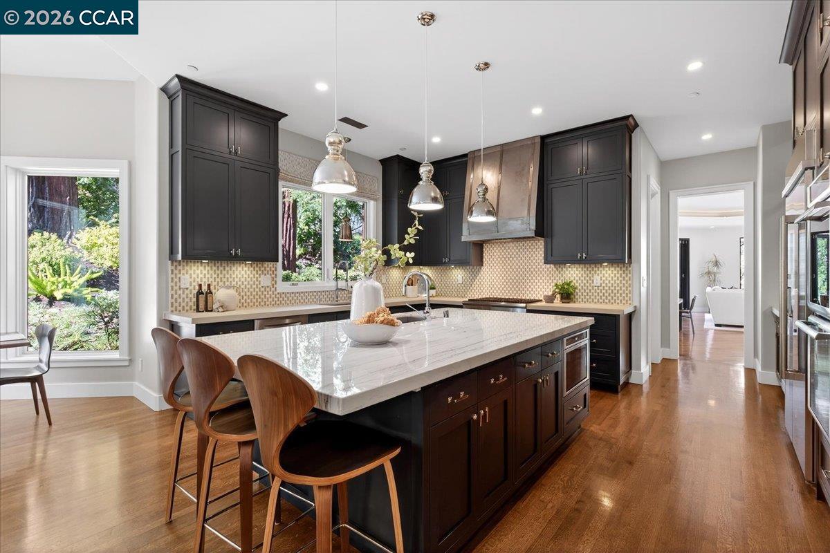 Detail Gallery Image 13 of 60 For 20 Monticello Ct, Lafayette,  CA 94549 - 5 Beds | 4/1 Baths