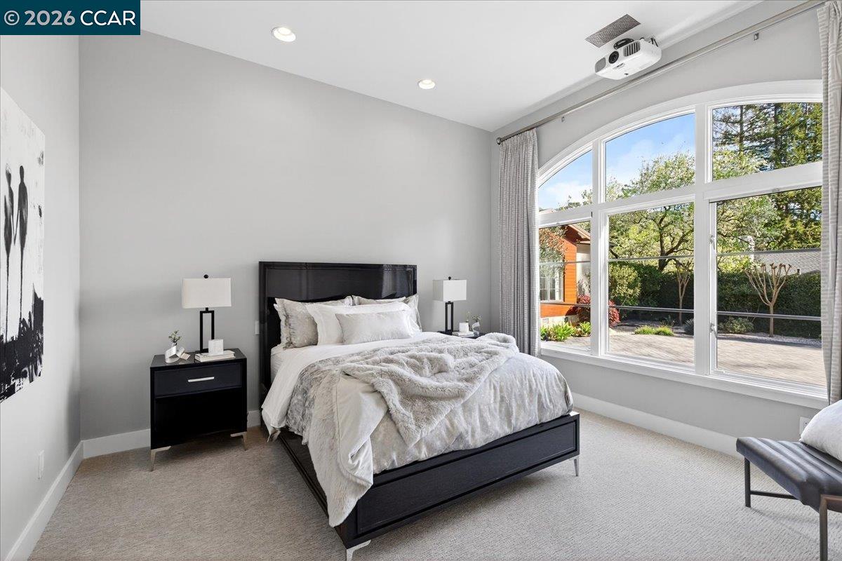 Detail Gallery Image 21 of 60 For 20 Monticello Ct, Lafayette,  CA 94549 - 5 Beds | 4/1 Baths