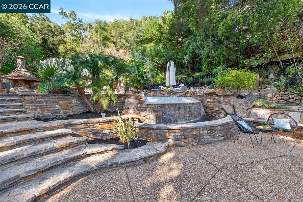 Detail Gallery Image 35 of 60 For 20 Monticello Ct, Lafayette,  CA 94549 - 5 Beds | 4/1 Baths