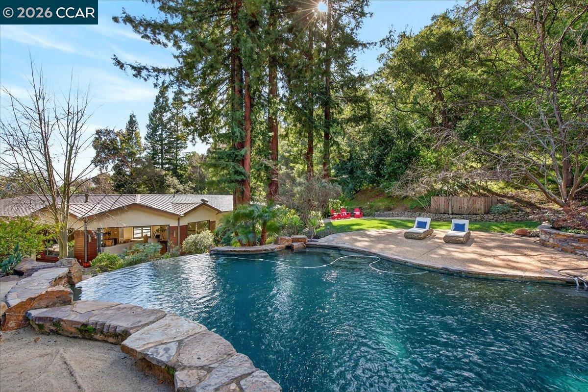 Detail Gallery Image 37 of 60 For 20 Monticello Ct, Lafayette,  CA 94549 - 5 Beds | 4/1 Baths