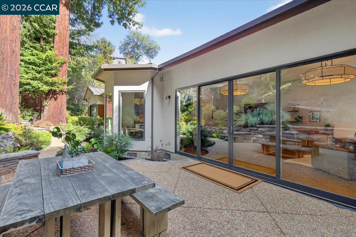 Detail Gallery Image 49 of 60 For 20 Monticello Ct, Lafayette,  CA 94549 - 5 Beds | 4/1 Baths