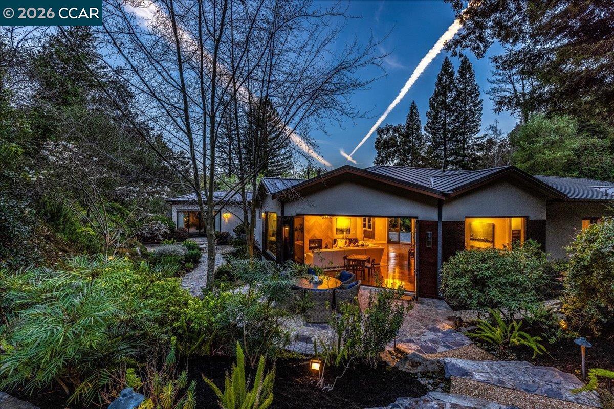 Detail Gallery Image 57 of 60 For 20 Monticello Ct, Lafayette,  CA 94549 - 5 Beds | 4/1 Baths