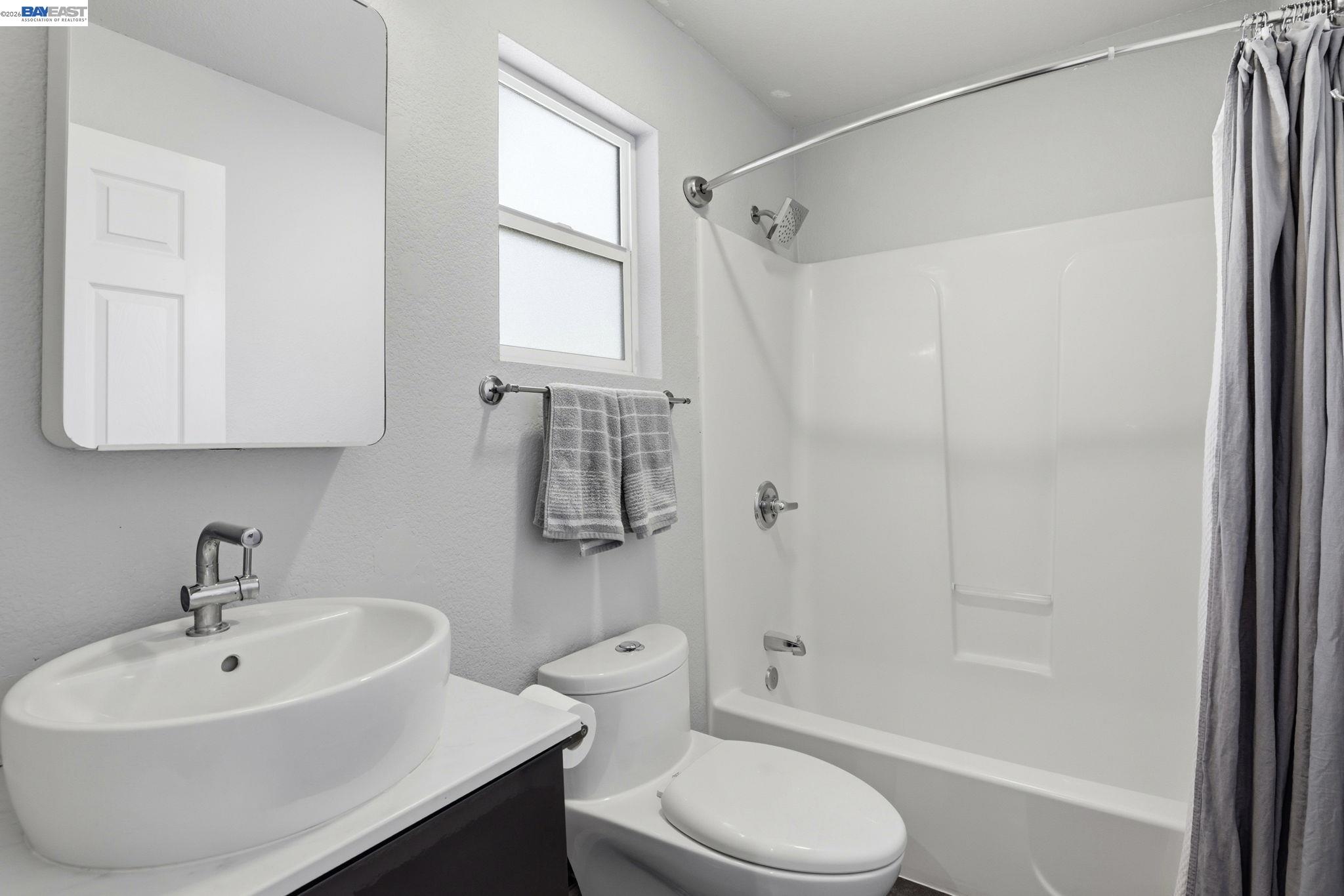 Detail Gallery Image 18 of 23 For 4115 Freeda Ct, Livermore,  CA 94550 - 4 Beds | 2 Baths