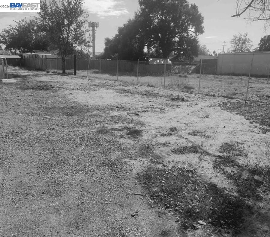 Detail Gallery Image 6 of 6 For 522 W Grant Line Rd, Tracy,  CA 95376 - – Beds | – Baths