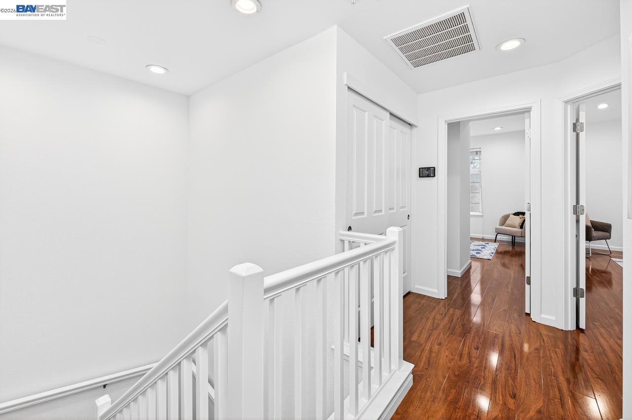 Detail Gallery Image 19 of 35 For 4153 Alba Ct, Pleasanton,  CA 94588 - 2 Beds | 2/1 Baths