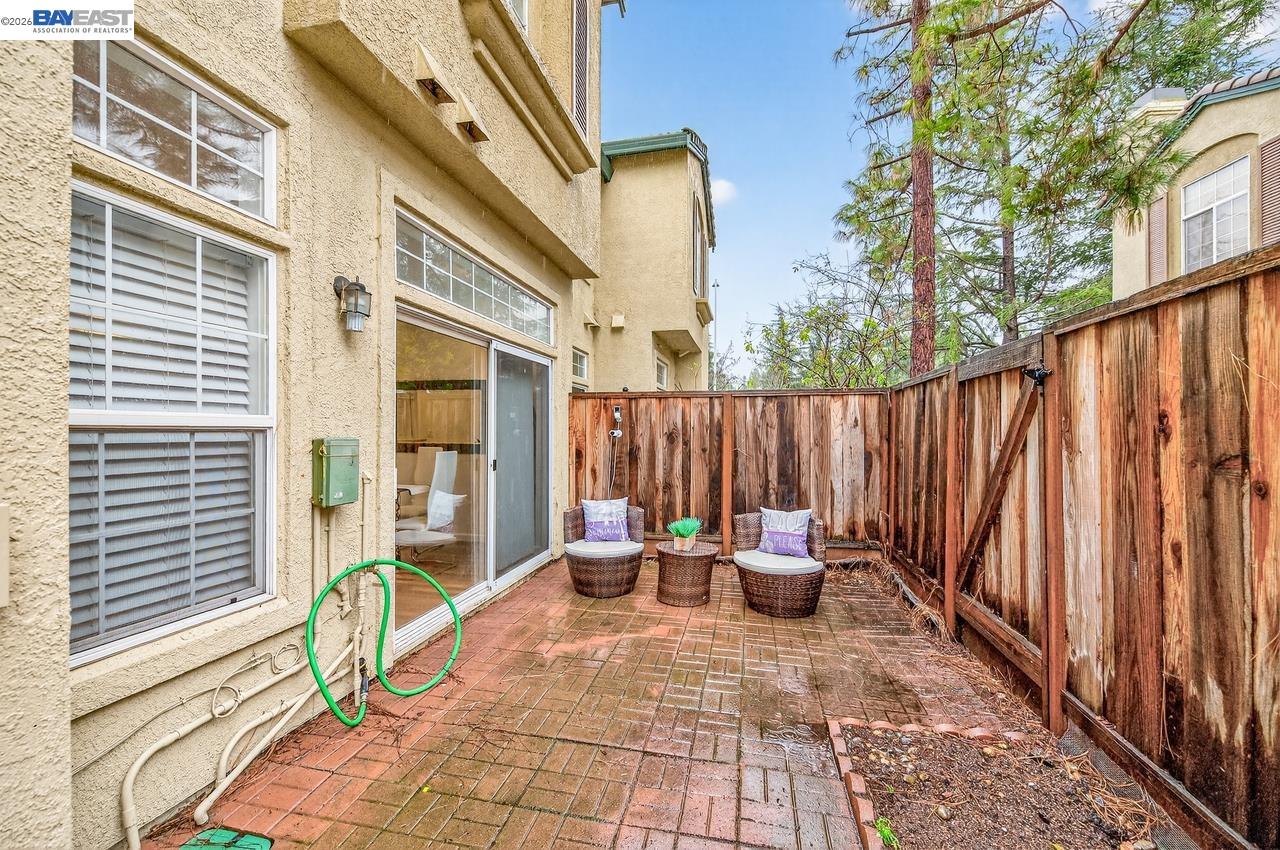 Detail Gallery Image 27 of 34 For 4153 Alba Ct, Pleasanton,  CA 94588 - 2 Beds | 2/1 Baths
