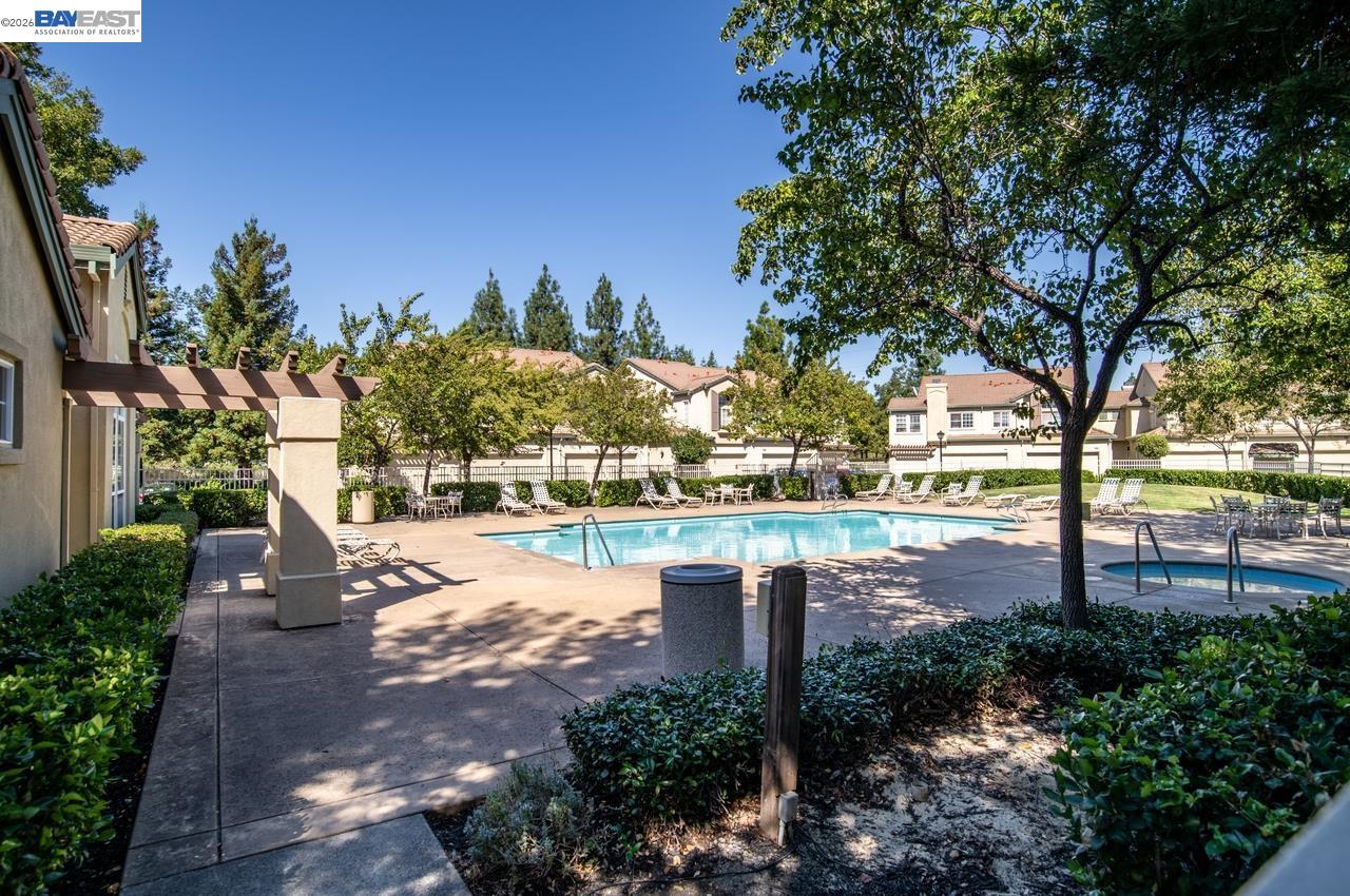Detail Gallery Image 32 of 35 For 4153 Alba Ct, Pleasanton,  CA 94588 - 2 Beds | 2/1 Baths