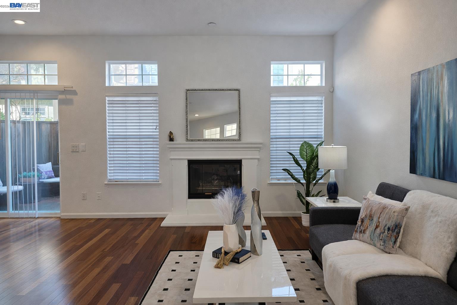 Detail Gallery Image 10 of 35 For 4153 Alba Ct, Pleasanton,  CA 94588 - 2 Beds | 2/1 Baths