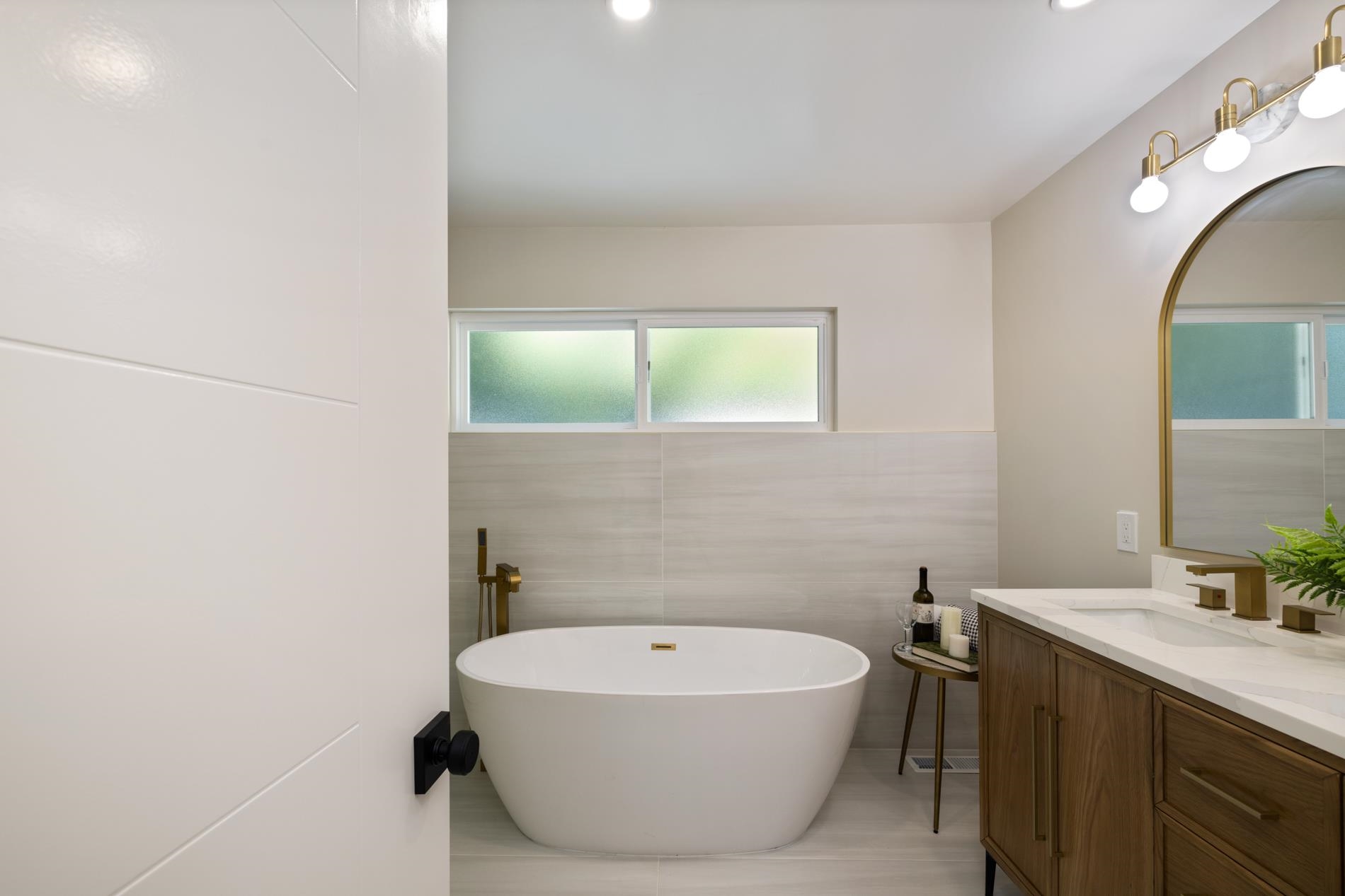 Detail Gallery Image 15 of 33 For 483 Boynton Ave, Berkeley,  CA 94707 - 5 Beds | 4/1 Baths