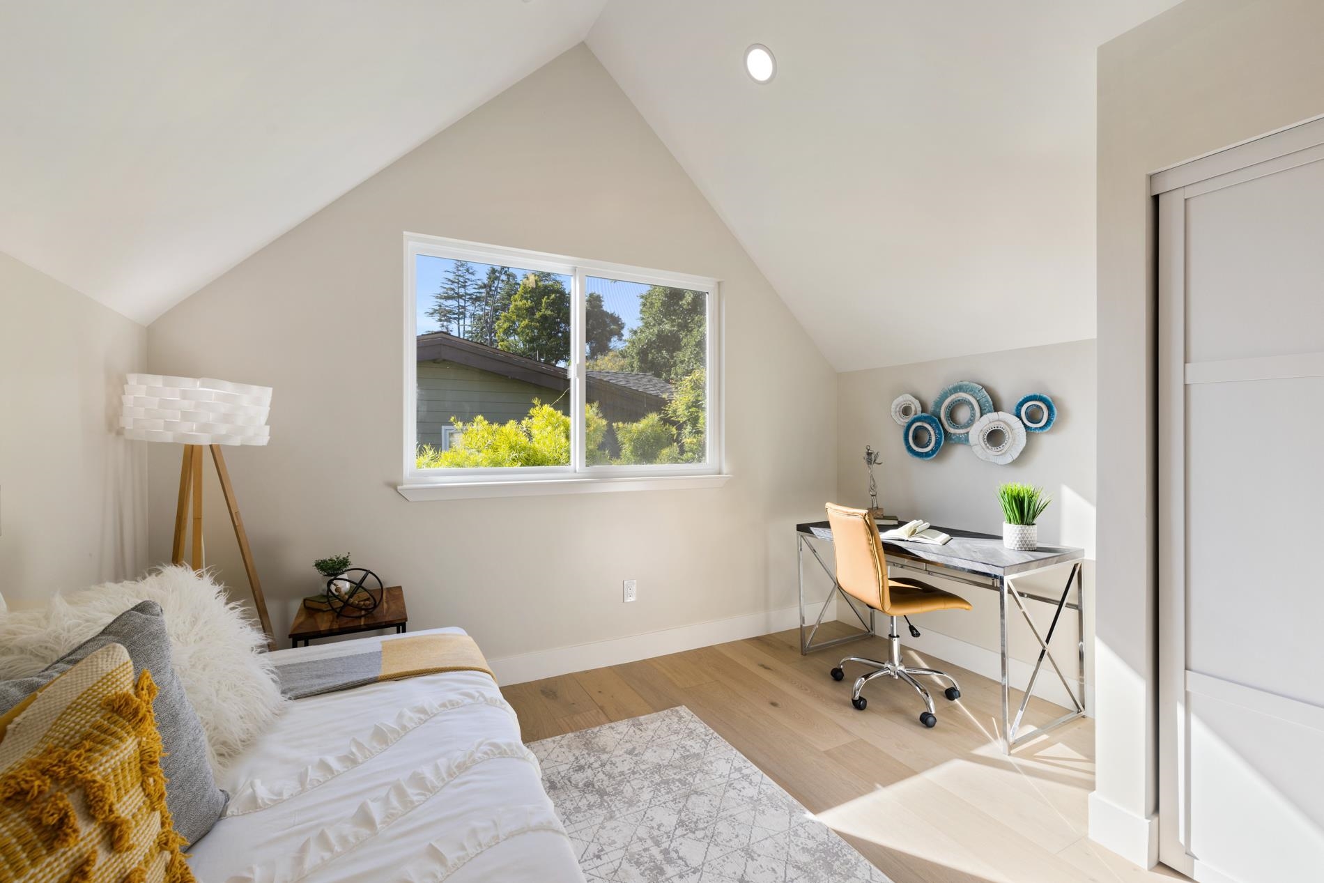 Detail Gallery Image 18 of 33 For 483 Boynton Ave, Berkeley,  CA 94707 - 5 Beds | 4/1 Baths