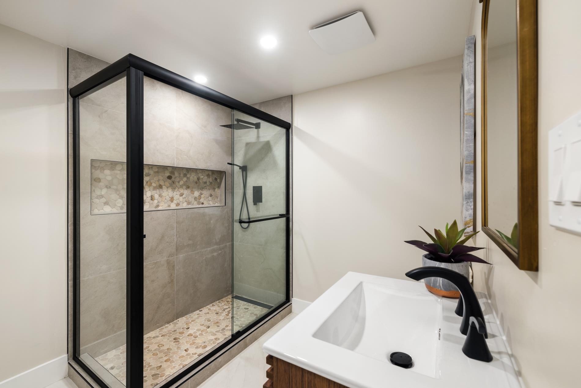 Detail Gallery Image 32 of 33 For 483 Boynton Ave, Berkeley,  CA 94707 - 5 Beds | 4/1 Baths