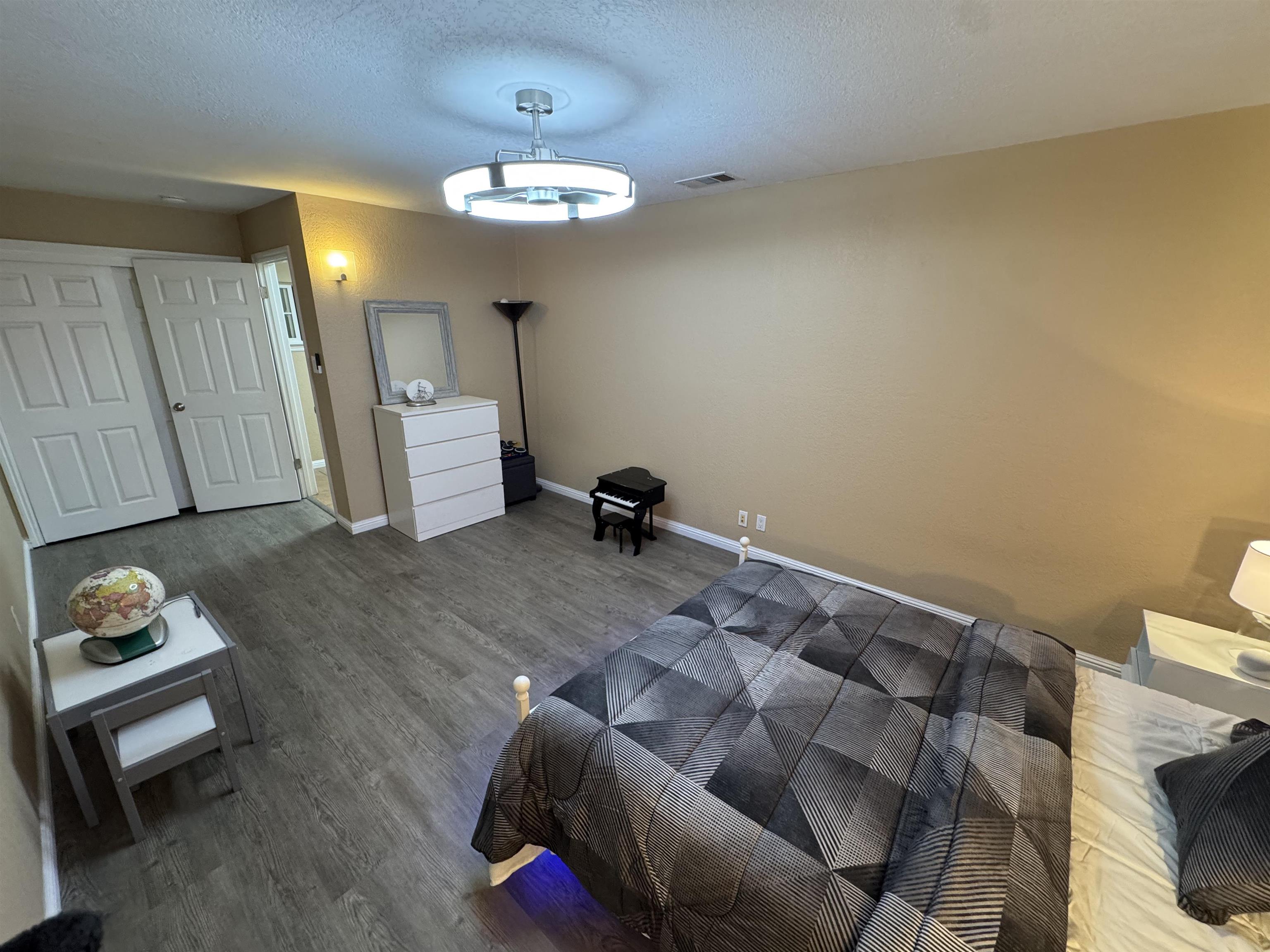 Detail Gallery Image 15 of 35 For 41670 Paseo Padre Pkwy, Fremont,  CA 94539 - 5 Beds | 3 Baths