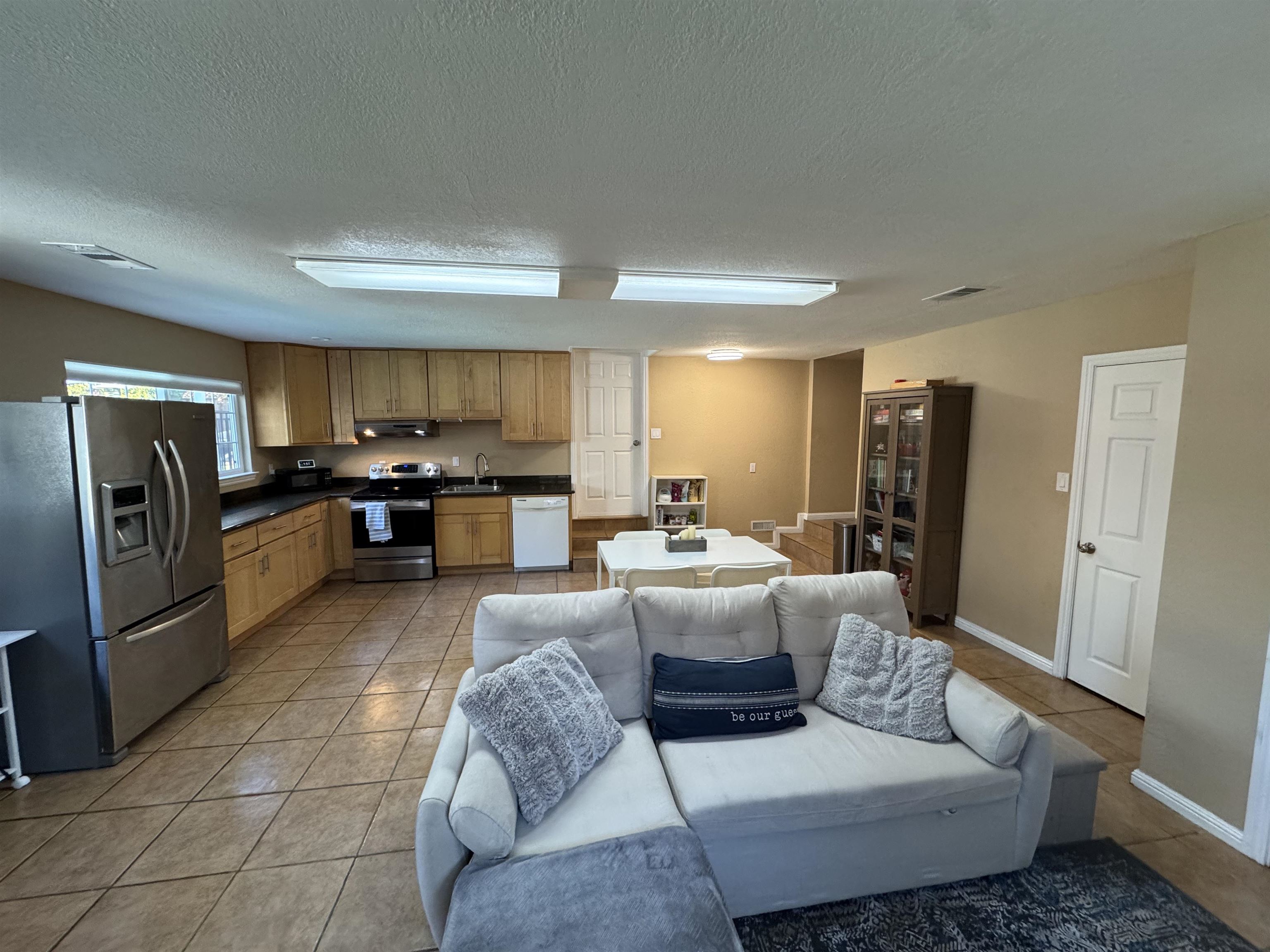 Detail Gallery Image 16 of 35 For 41670 Paseo Padre Pkwy, Fremont,  CA 94539 - 5 Beds | 3 Baths