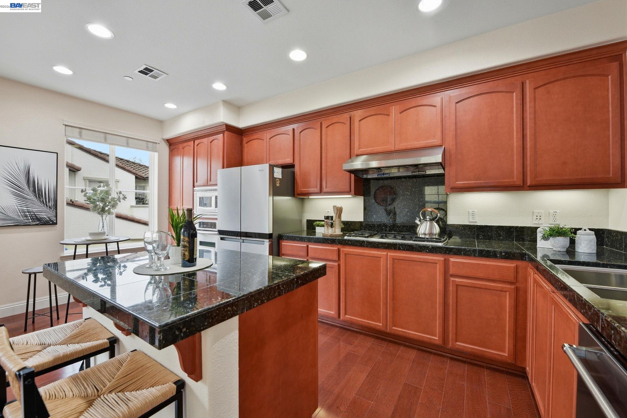 Detail Gallery Image 20 of 48 For 48962 Woodgrove Cmn, Fremont,  CA 94539 - 3 Beds | 2/1 Baths