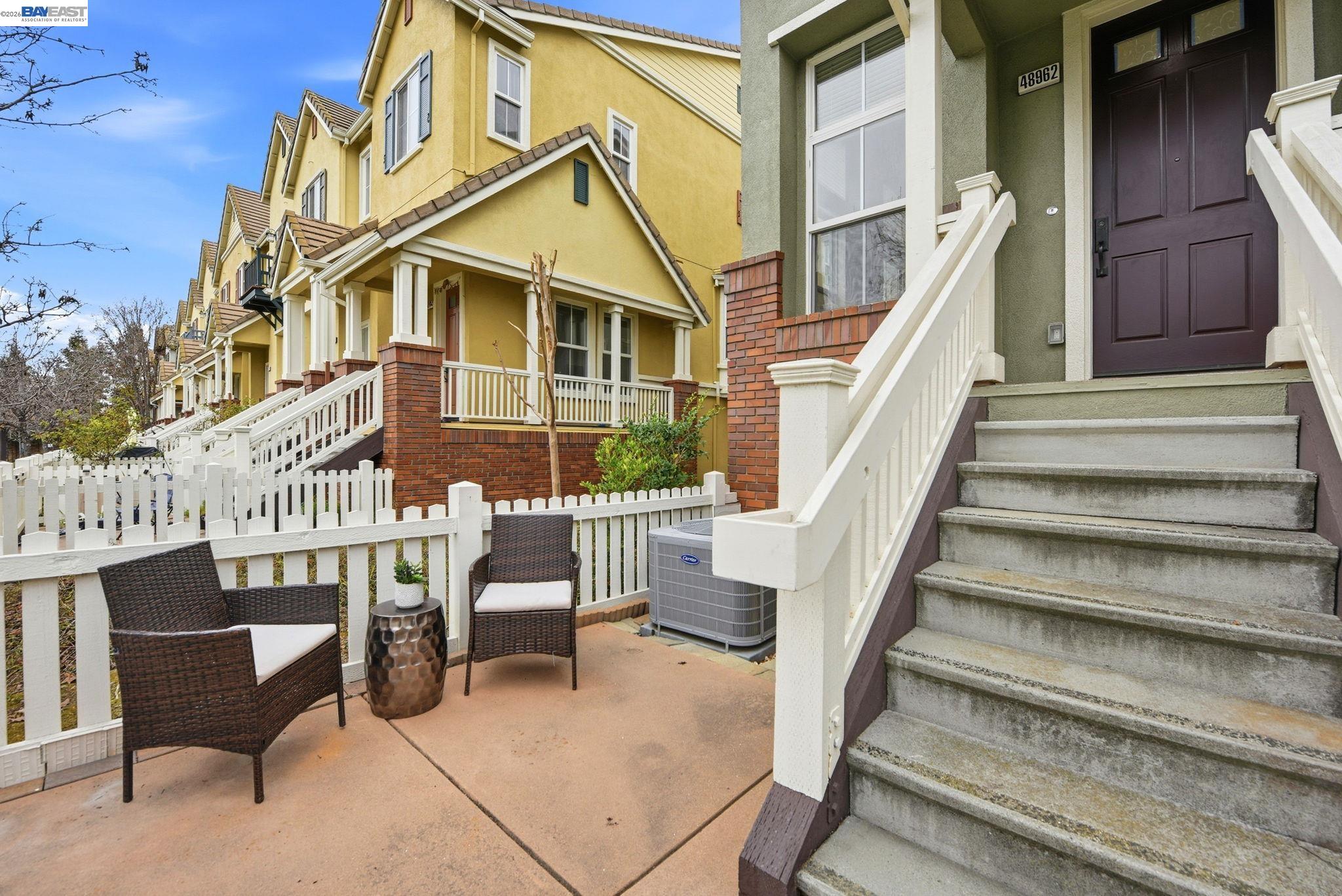 Detail Gallery Image 5 of 48 For 48962 Woodgrove Cmn, Fremont,  CA 94539 - 3 Beds | 2/1 Baths