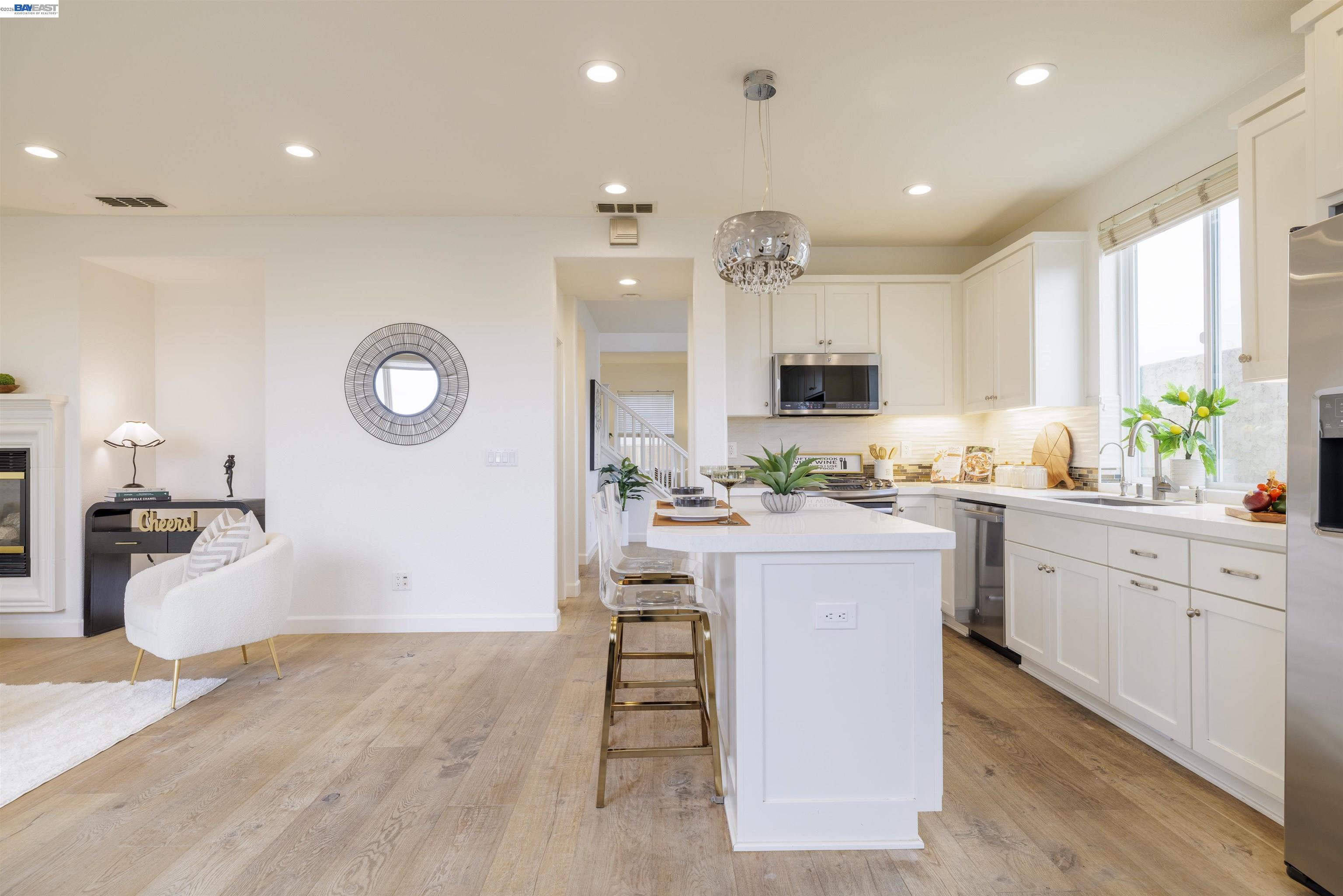 Detail Gallery Image 7 of 60 For 2849 Chocolate St, Pleasanton,  CA 94588 - 4 Beds | 2/1 Baths