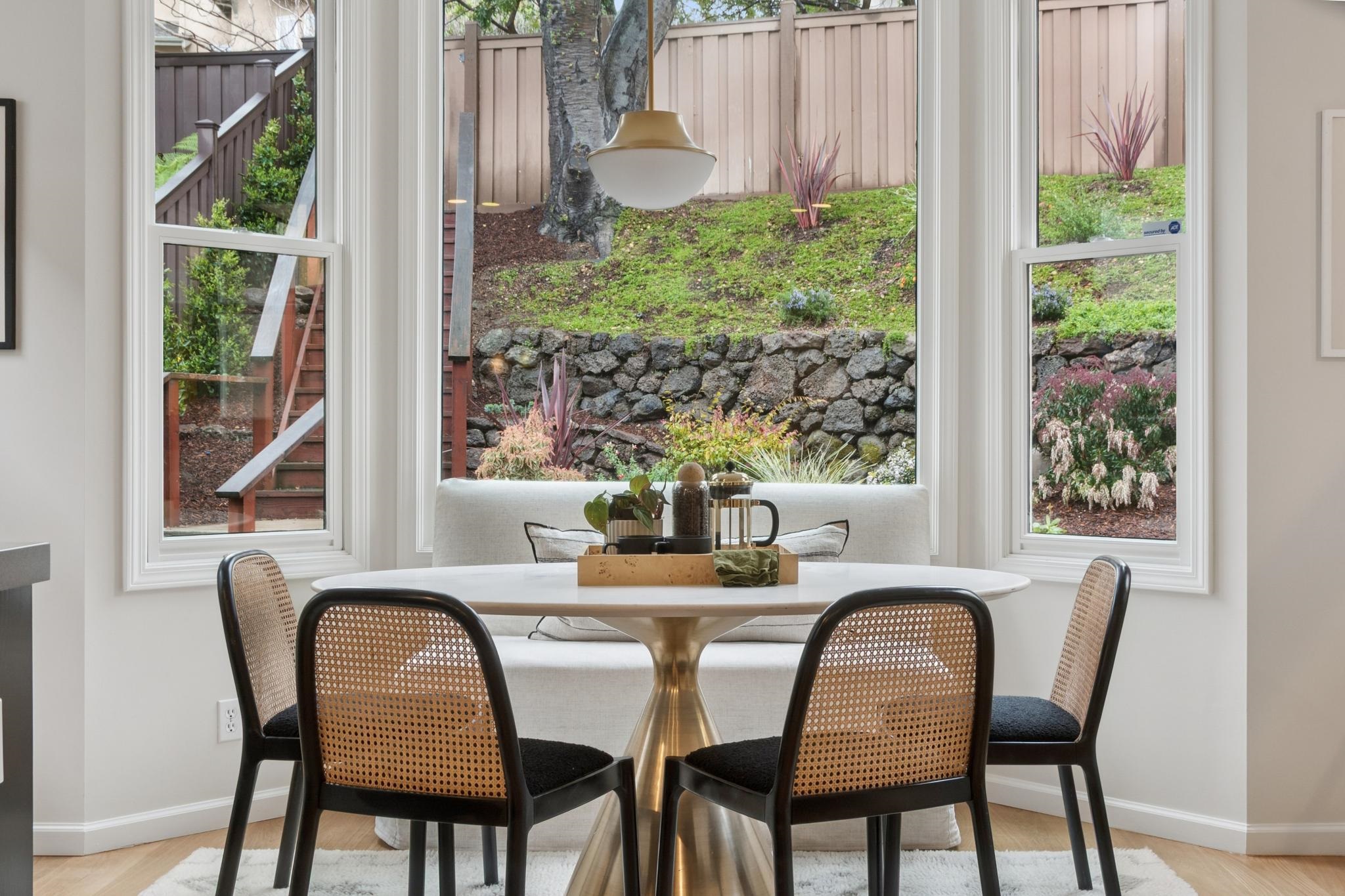 Detail Gallery Image 26 of 56 For 287 Cross Road, Oakland,  CA 94618-2025 - 3 Beds | 2/1 Baths