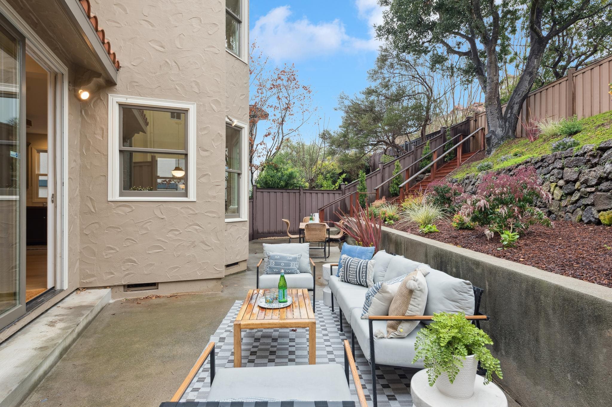 Detail Gallery Image 53 of 56 For 287 Cross Road, Oakland,  CA 94618-2025 - 3 Beds | 2/1 Baths