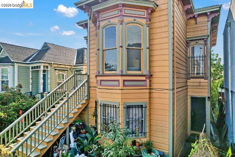 Detail Gallery Image 12 of 13 For 1431 10th St, Oakland,  CA 94607 - – Beds | – Baths