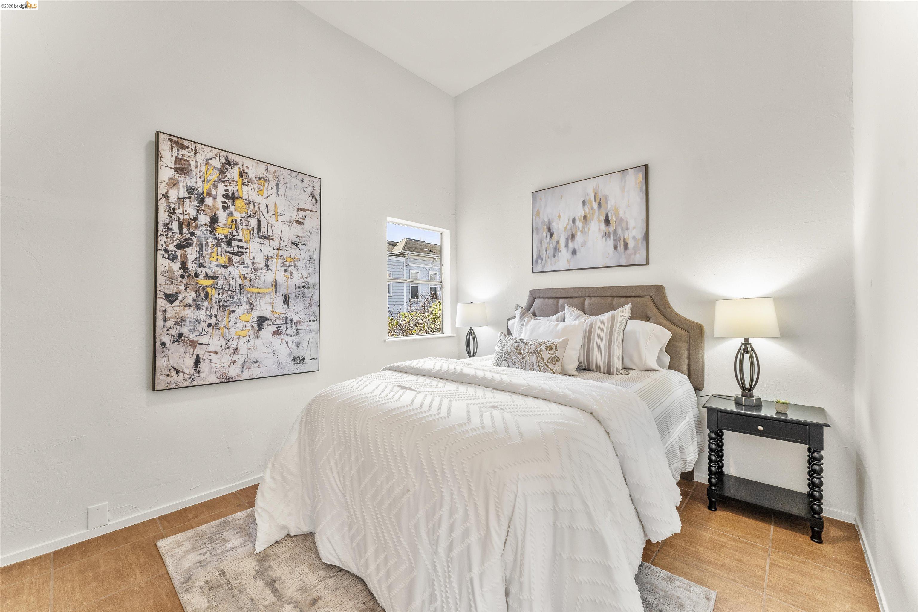 Detail Gallery Image 7 of 13 For 1431 10th St, Oakland,  CA 94607 - – Beds | – Baths