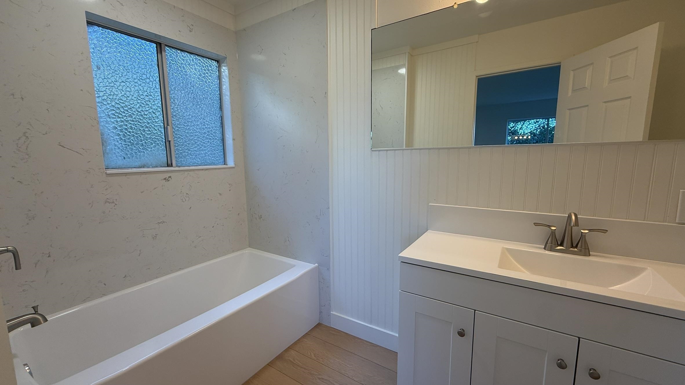 Detail Gallery Image 11 of 21 For 5051 Harrison Grade Rd, Sebastopol,  CA 95472 - 2 Beds | 2/1 Baths