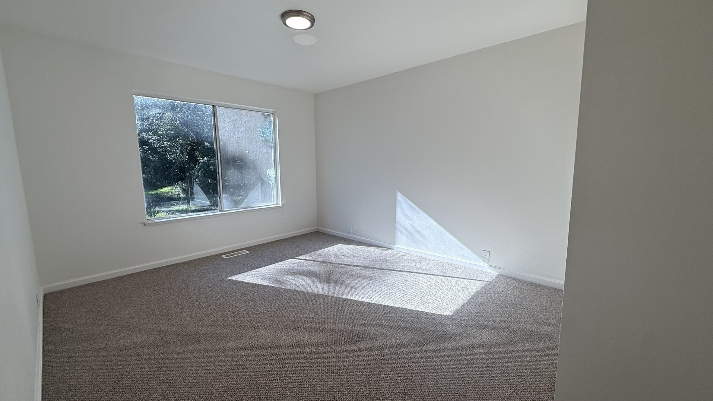 Detail Gallery Image 12 of 21 For 5051 Harrison Grade Rd, Sebastopol,  CA 95472 - 2 Beds | 2/1 Baths