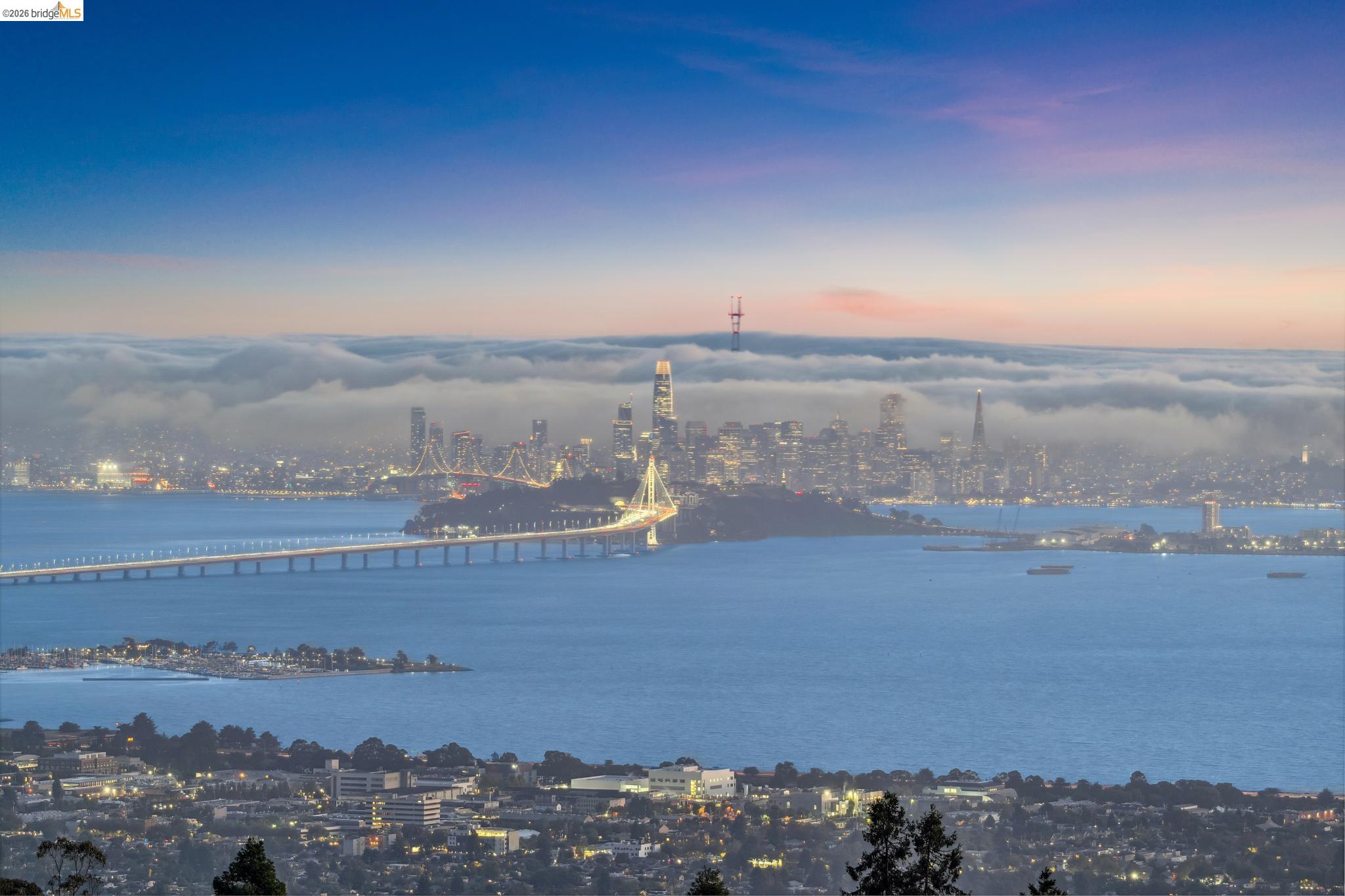 Detail Gallery Image 11 of 46 For 120 Hill Rd, Berkeley,  CA 94708 - 4 Beds | 2/2 Baths