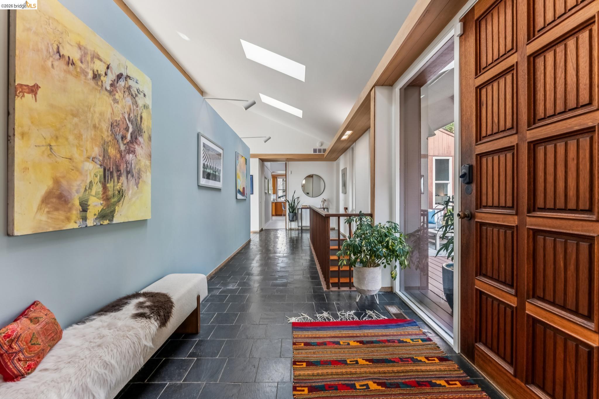 Detail Gallery Image 4 of 46 For 120 Hill Rd, Berkeley,  CA 94708 - 4 Beds | 2/2 Baths