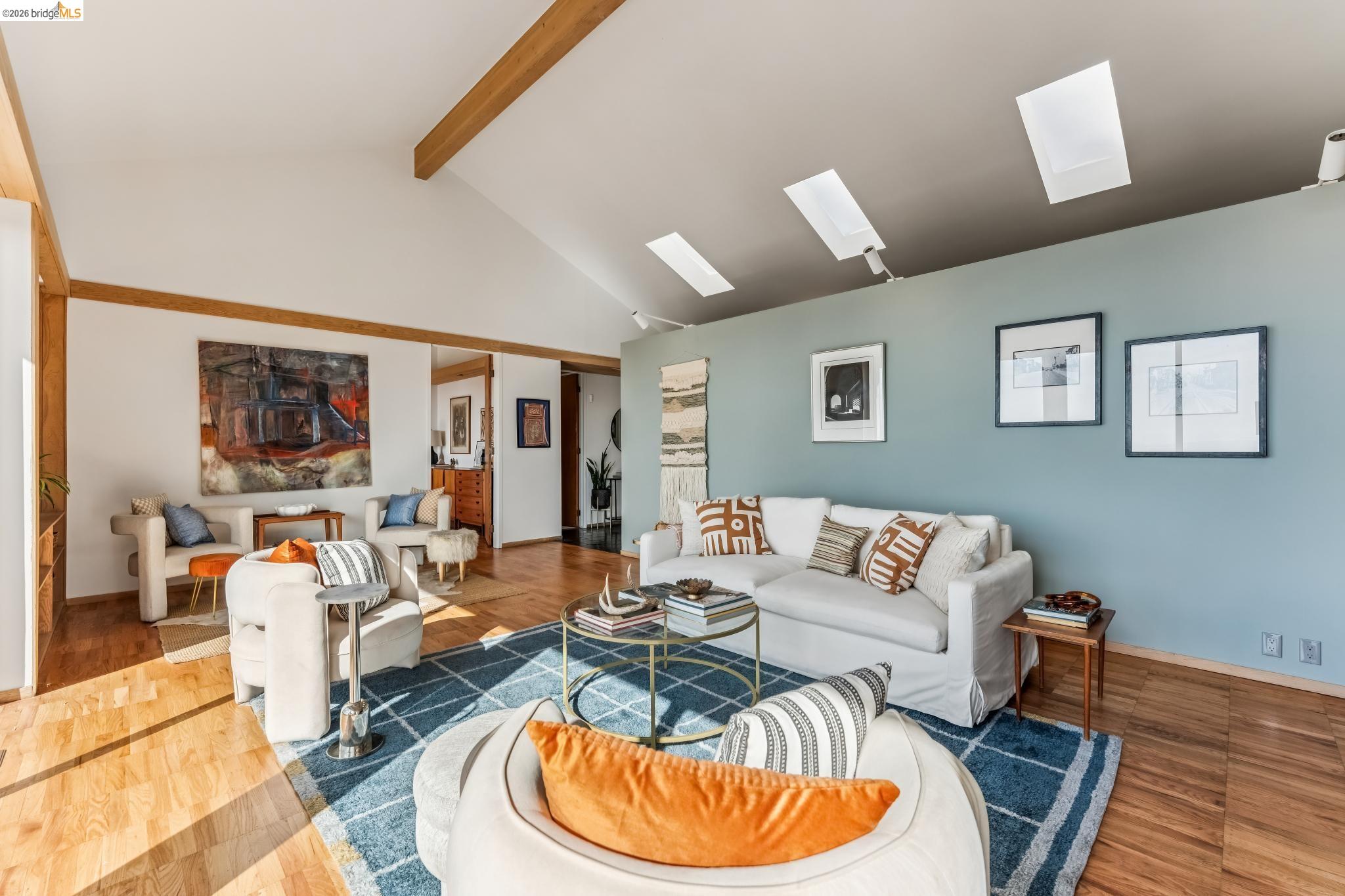 Detail Gallery Image 5 of 46 For 120 Hill Rd, Berkeley,  CA 94708 - 4 Beds | 2/2 Baths