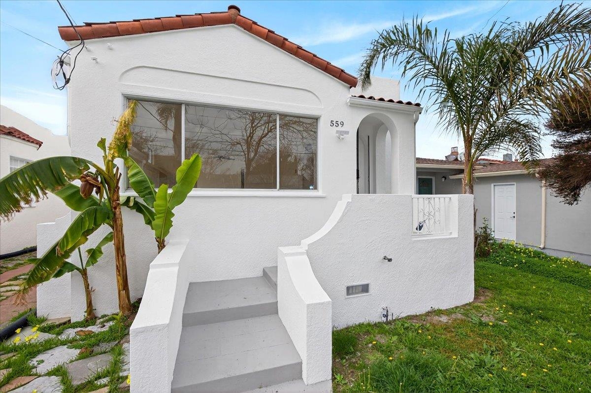 Front Image Thumbnail for BE41124358