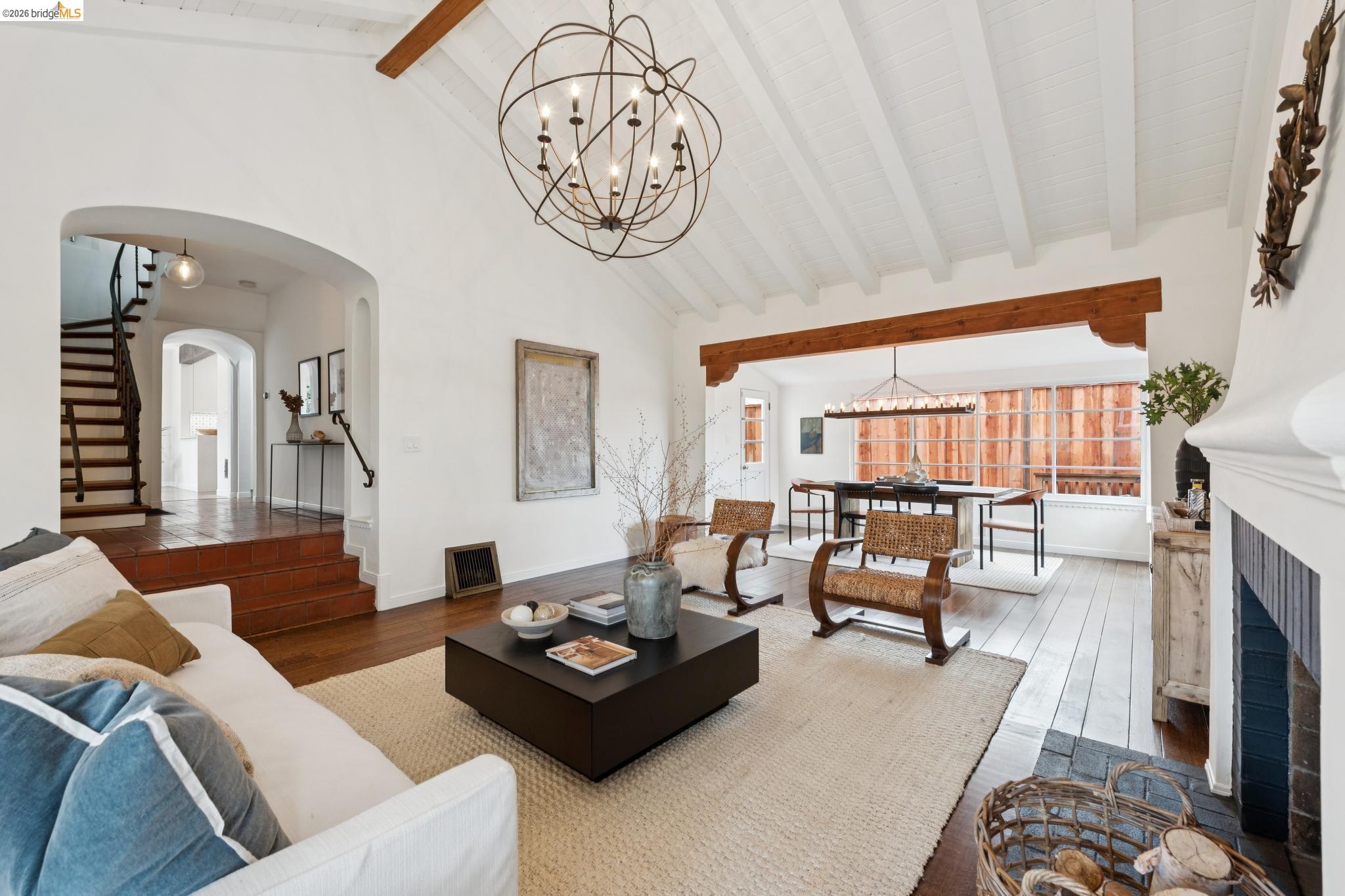 Detail Gallery Image 12 of 57 For 140 Cambridge Way, Piedmont,  CA 94611 - 3 Beds | 3 Baths