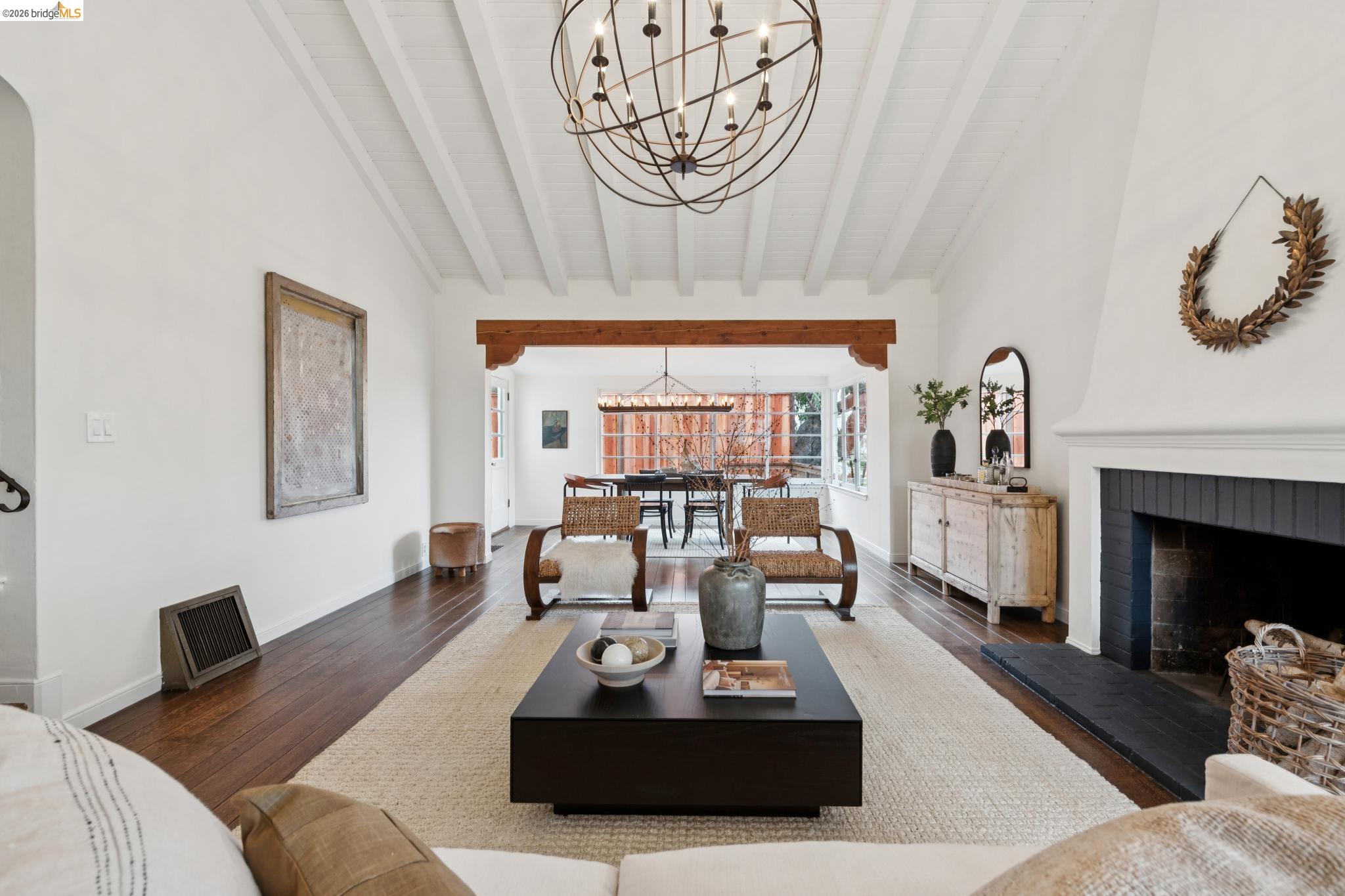 Detail Gallery Image 14 of 57 For 140 Cambridge Way, Piedmont,  CA 94611 - 3 Beds | 3 Baths