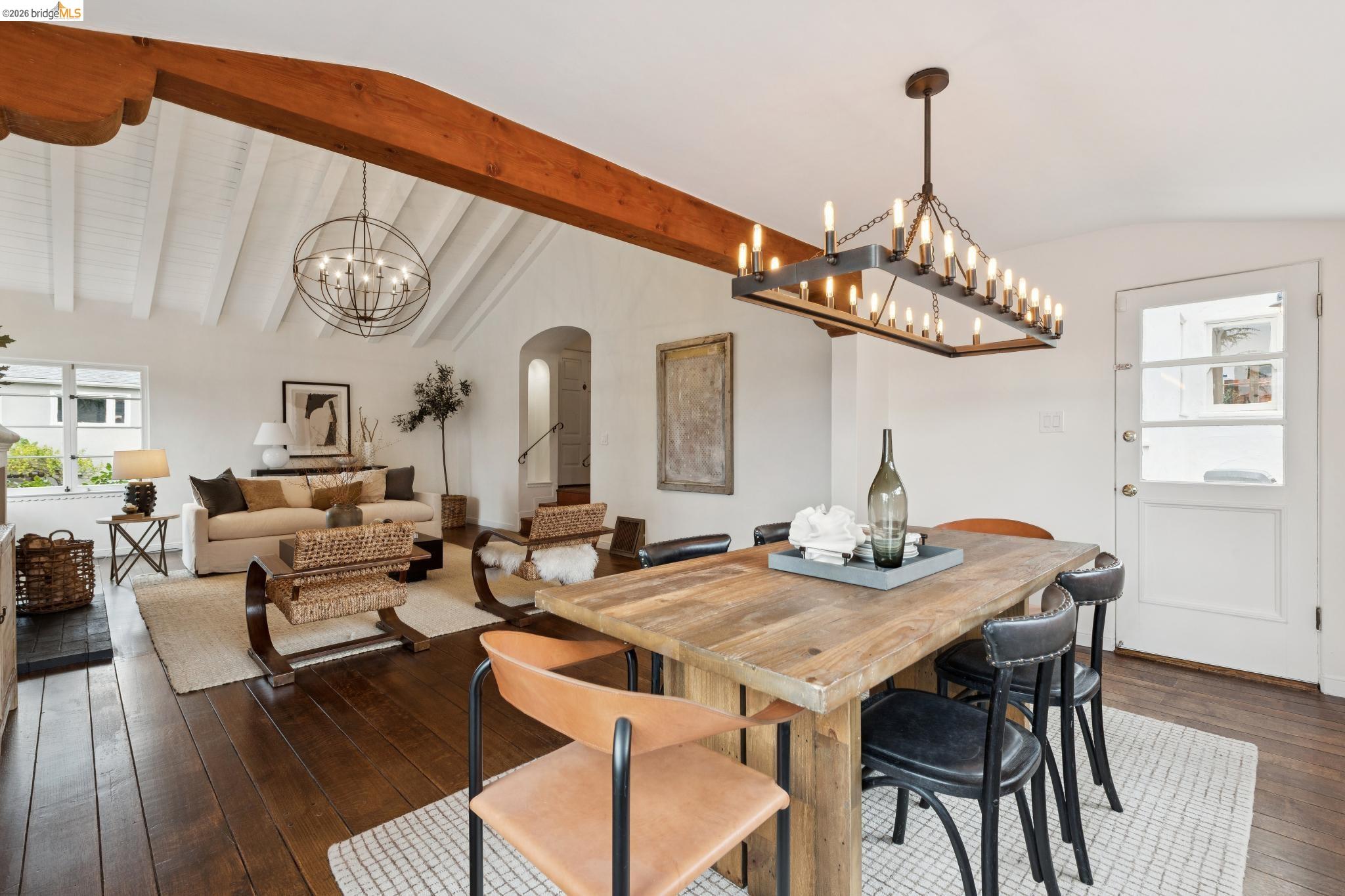 Detail Gallery Image 18 of 57 For 140 Cambridge Way, Piedmont,  CA 94611 - 3 Beds | 3 Baths