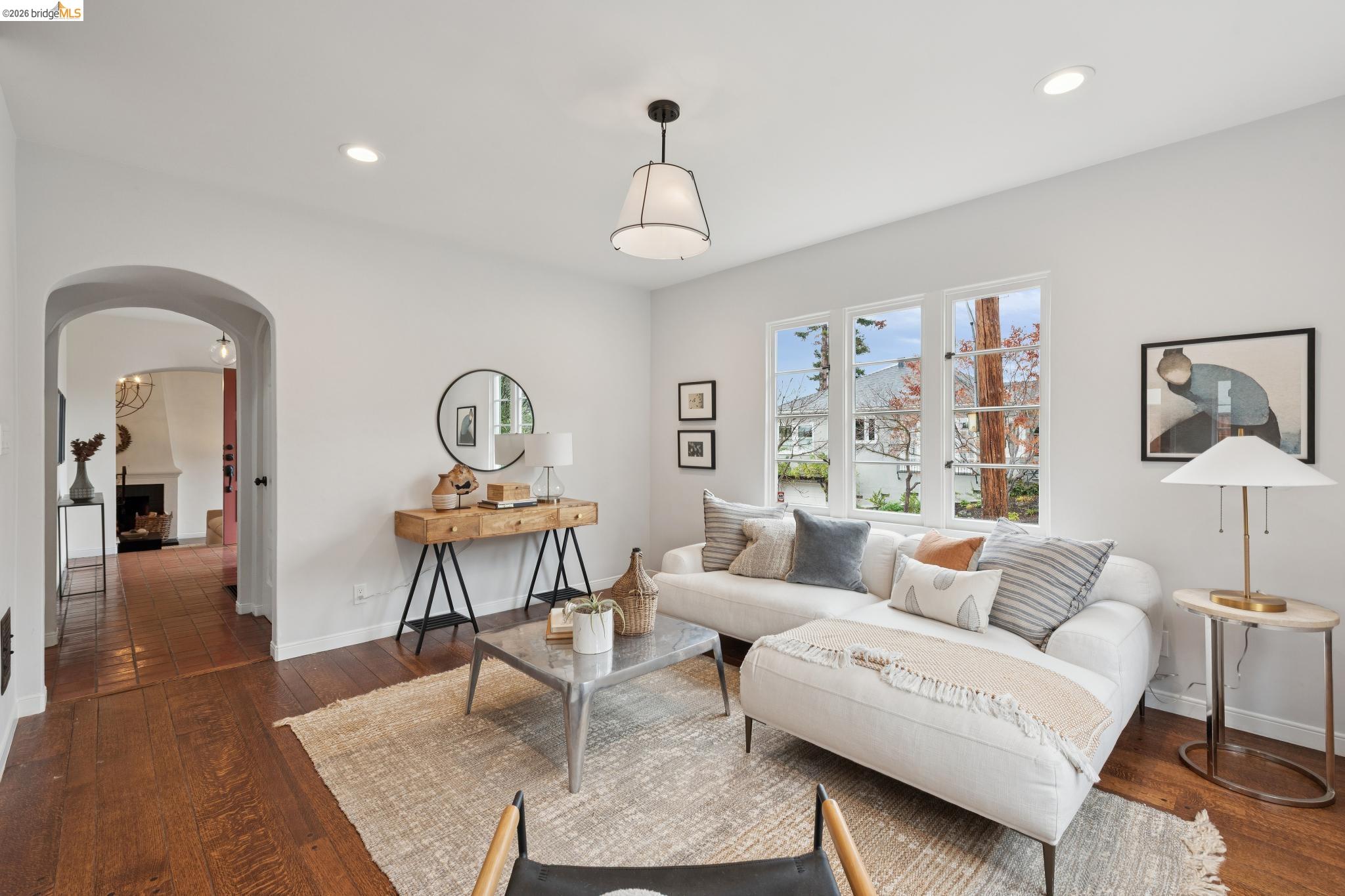 Detail Gallery Image 22 of 57 For 140 Cambridge Way, Piedmont,  CA 94611 - 3 Beds | 3 Baths