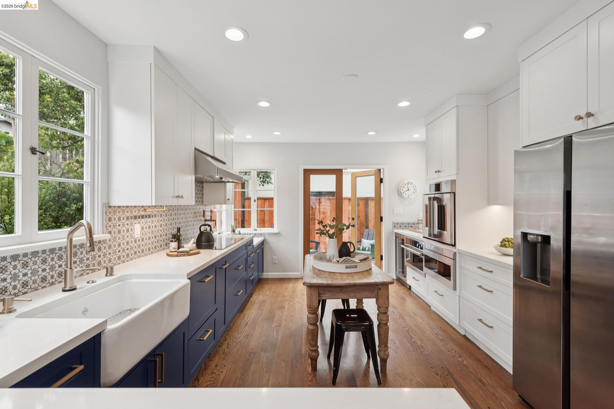 Detail Gallery Image 25 of 57 For 140 Cambridge Way, Piedmont,  CA 94611 - 3 Beds | 3 Baths