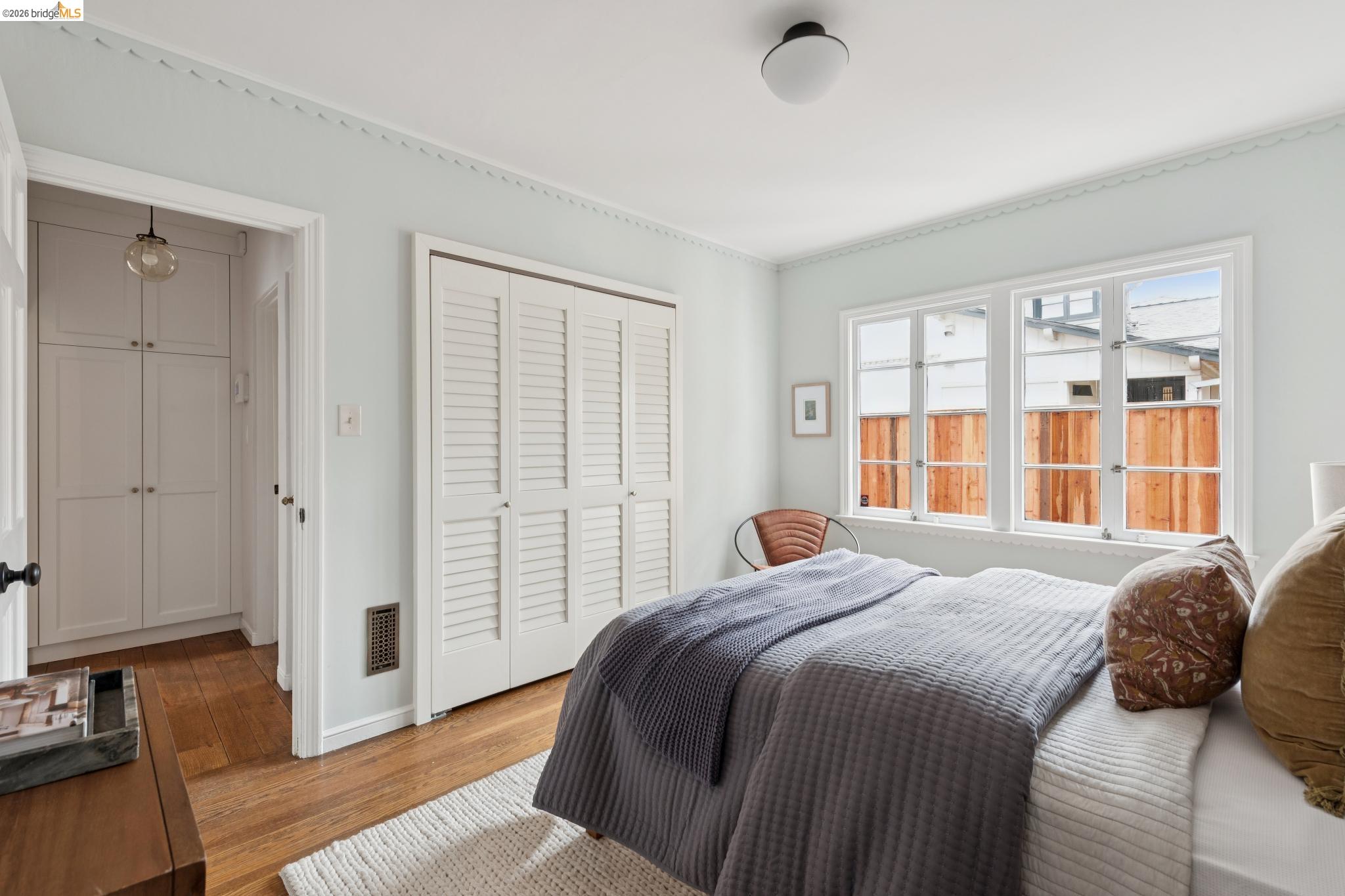 Detail Gallery Image 32 of 57 For 140 Cambridge Way, Piedmont,  CA 94611 - 3 Beds | 3 Baths