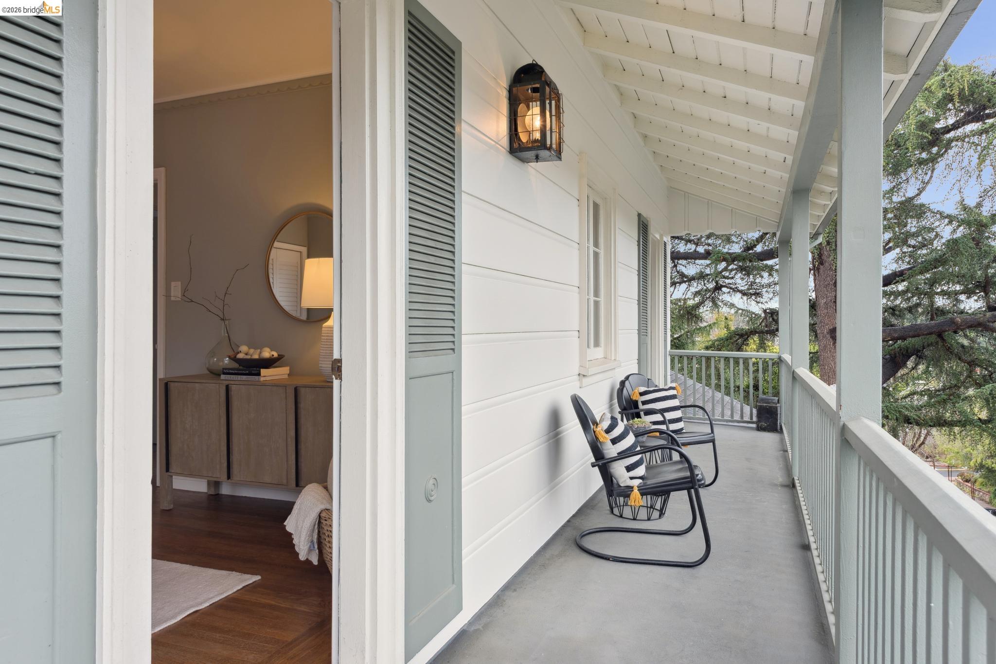 Detail Gallery Image 39 of 57 For 140 Cambridge Way, Piedmont,  CA 94611 - 3 Beds | 3 Baths