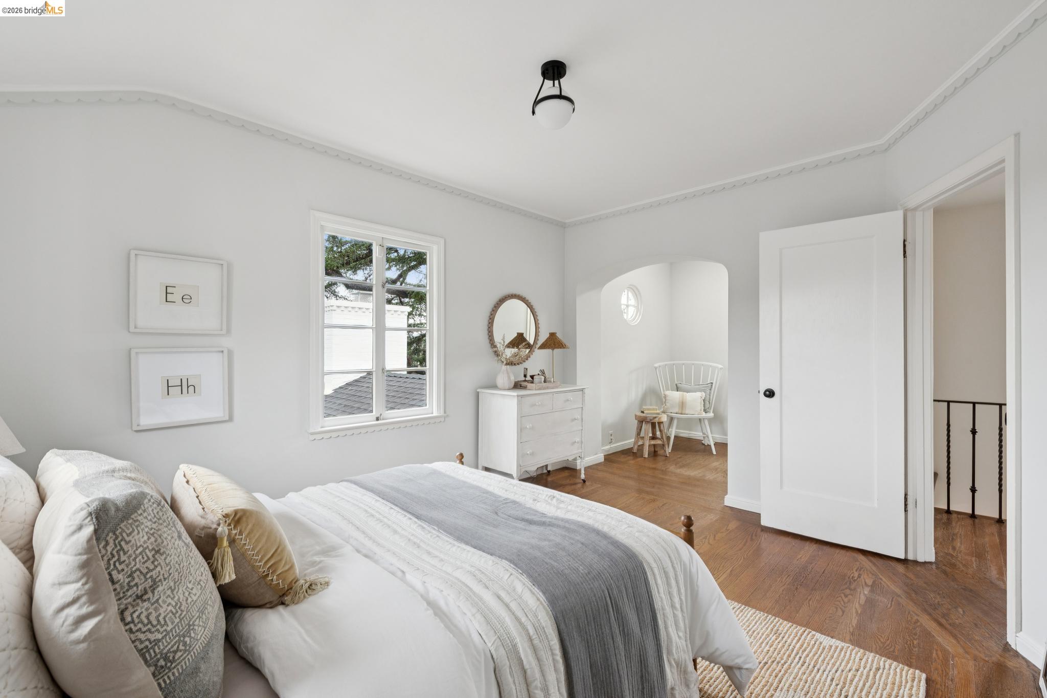 Detail Gallery Image 46 of 57 For 140 Cambridge Way, Piedmont,  CA 94611 - 3 Beds | 3 Baths