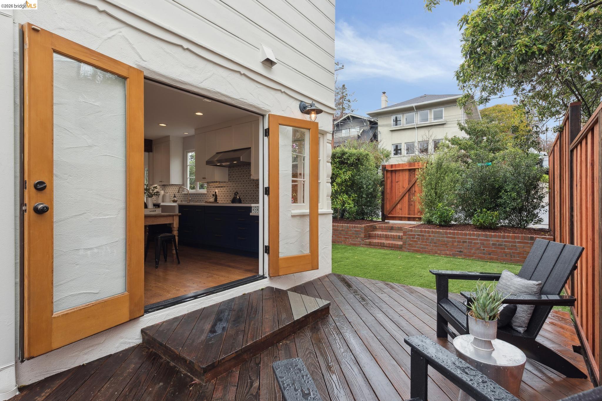 Detail Gallery Image 53 of 57 For 140 Cambridge Way, Piedmont,  CA 94611 - 3 Beds | 3 Baths