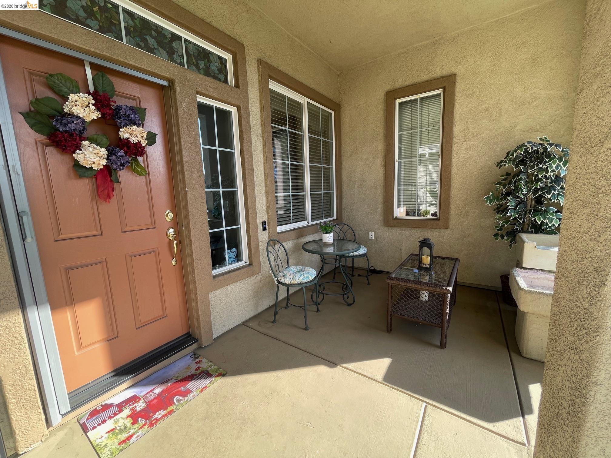 Detail Gallery Image 3 of 19 For 92 Liberty Ln, Brentwood,  CA 94513 - 2 Beds | 2/1 Baths
